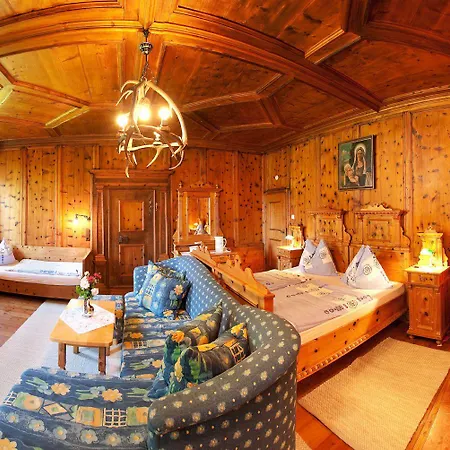 Schloss Saalhof 酒店 麦舒芬
