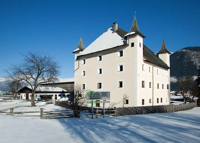 Schloss Saalhof Hotel