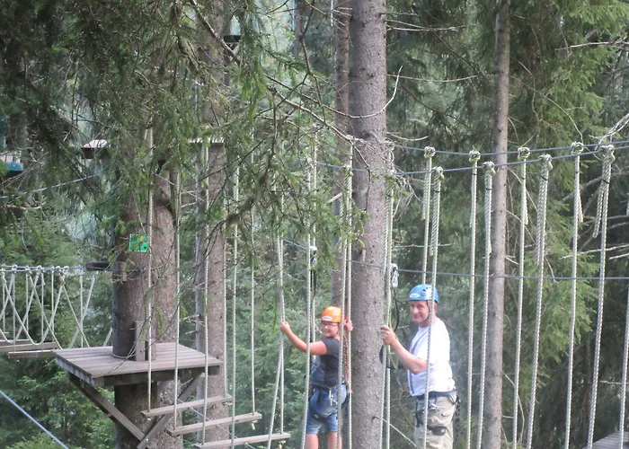 Hotel Schloss Saalhof 2*